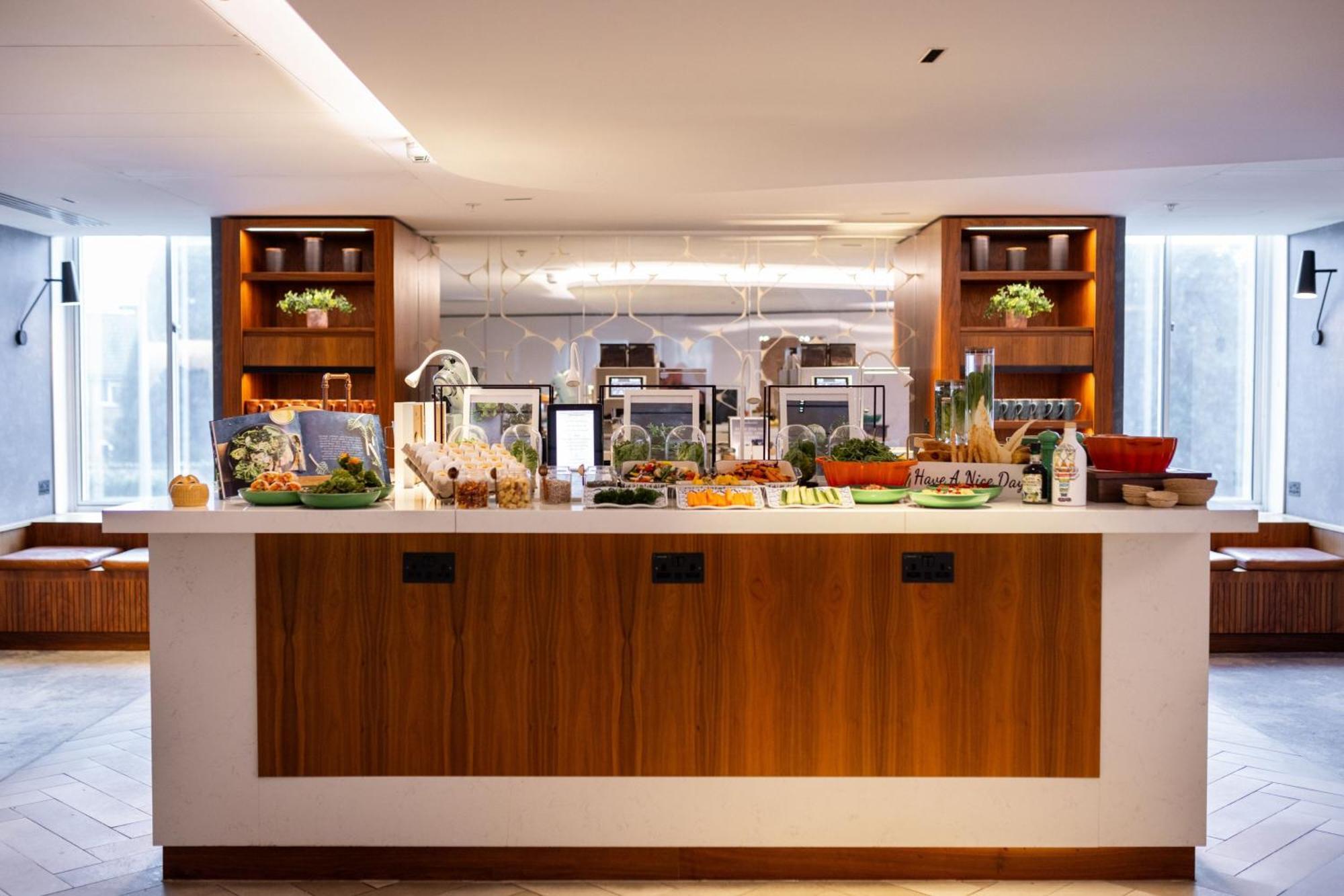 London Heathrow Marriott Hotel Hillingdon Exterior photo