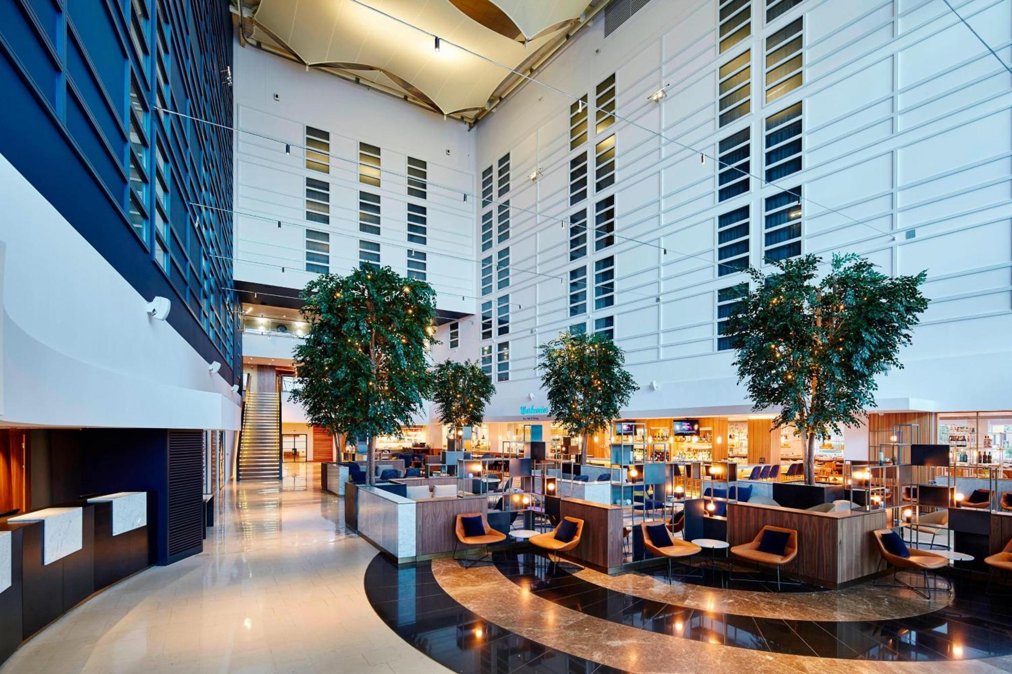 London Heathrow Marriott Hotel Hillingdon Exterior photo